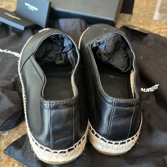 YSL logo embossed leather espadrilles - Picture 3 of 8
